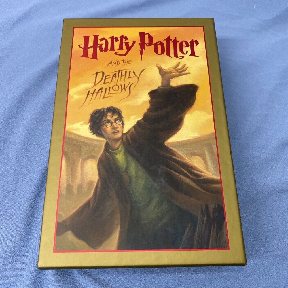 Harry Potter and the Deathly Hallows Deluxe Edition Book in Box Slip Case